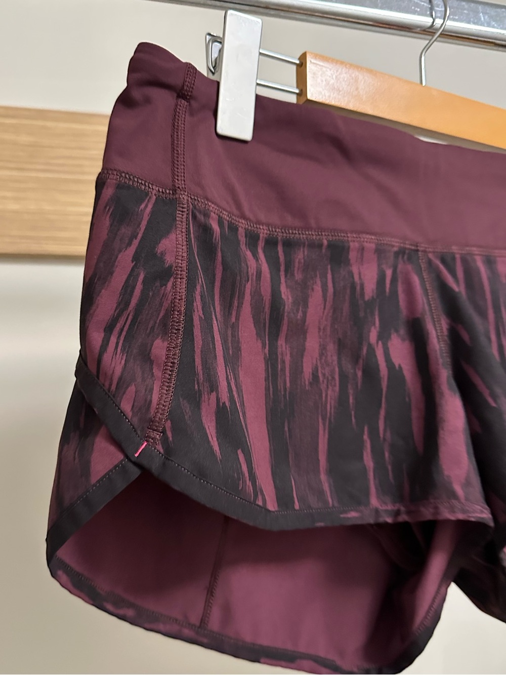 Lululemon Rin: Speed Shorts - Picture 6 of 9